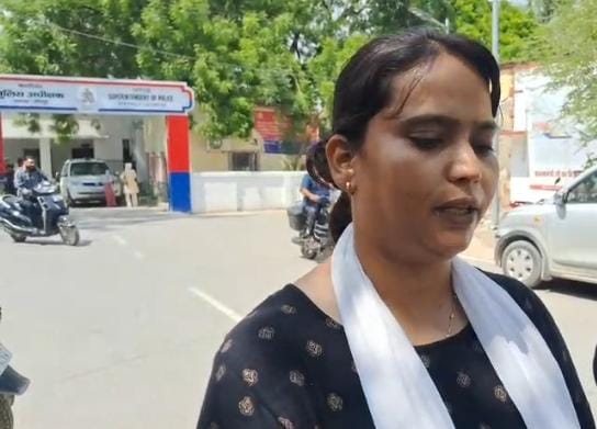 फर्जी मृत्यु प्रमाण-पत्र बनवाकर संपत्ति और मृतक आश्रित का हक हड़पने की साजिश