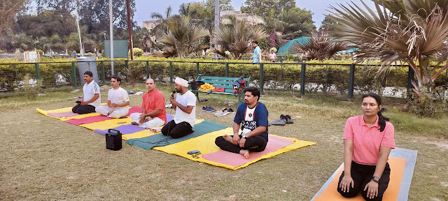 लोहिया पार्क में पतंजलि योग समिति ने कराया प्रशिक्षण, योग शिक्षकों ने लिया संकल्प