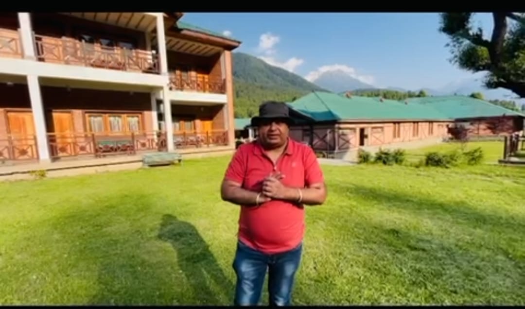 पहलगाम पहुंचकर पूर्व चेयरमैन मनोज धामा ने दी श्रद्धांजलि