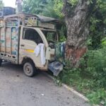 नाचते गाते कांवड लेने जा रहे कावंड़ियों का टैंपू टायर फटने से पेड़ से टकराया राजस्थान के सात घायल, चार की हालत गंभीर