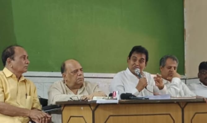 संयुक्त फेरीवाला महासंघ का 15 जुलाई को आजाद मैदान पर मूक मोर्चा  