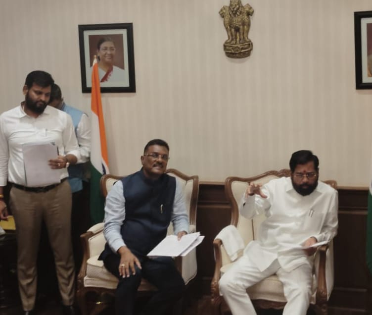 मीरा भायंदर की खतरनाक इमारतों का पुनर्विकास शीघ्र : प्रताप सरनाईक