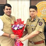 पुलिस आयुक्त निकेत कौशिक से मिले बीजेपी नेता एड रवि व्यास 