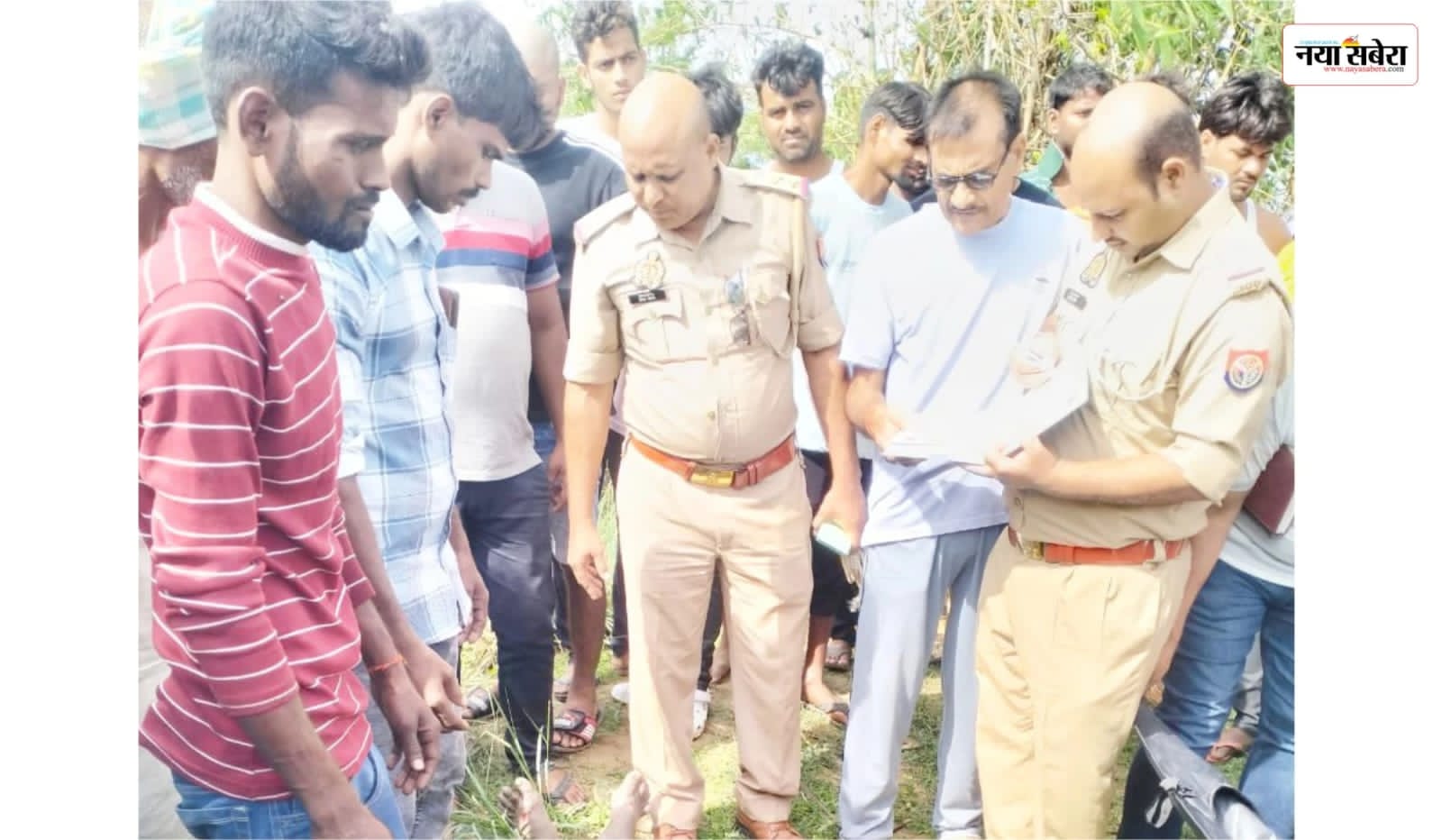 जौनपुर घर से गायब युवक की शीशम के पेड़ से लटकती मिली लाश 