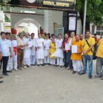 जौनपुर में व्यापार मंडल ने जिलाधिकारी के माध्यम से मुख्यमंत्री को भेजा ज्ञापन 