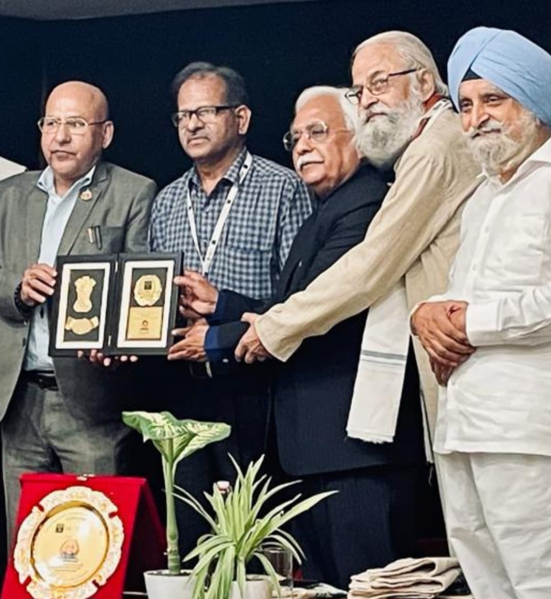 ज्ञानेन्द्र रावत, संजीव यादव एवं तरुण कुमार दिल्ली में सम्मानित किए गए 