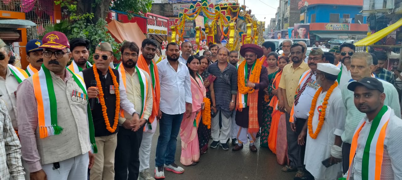 *कारगिल में शहीद जवानों के सम्मान में निकाली गई पदयात्रा -* 