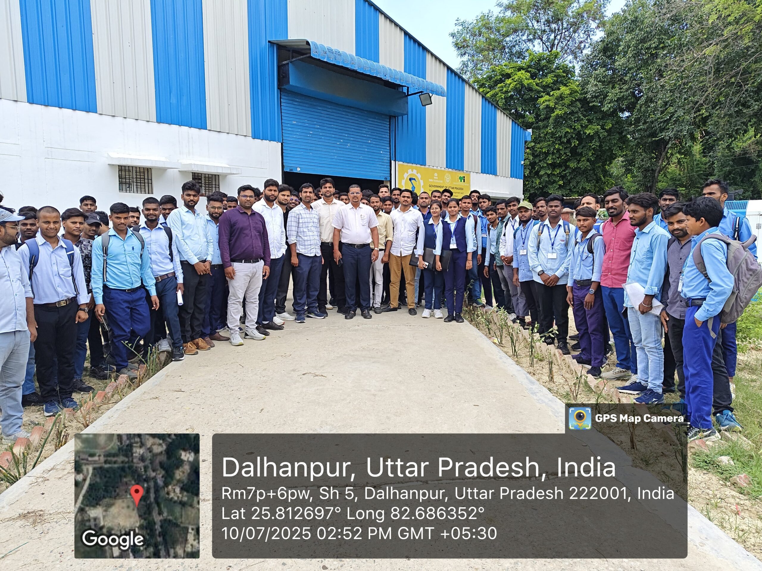 *प्लेसमेंट पाकार प्रशिक्षार्थियों के चेहरे खिले*