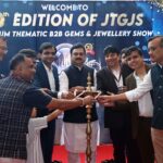 चीन को व्यापार में मात देने के लिए कारीगरों और जौहरियों को बनाना होगा सशक्त : राम शिंदे