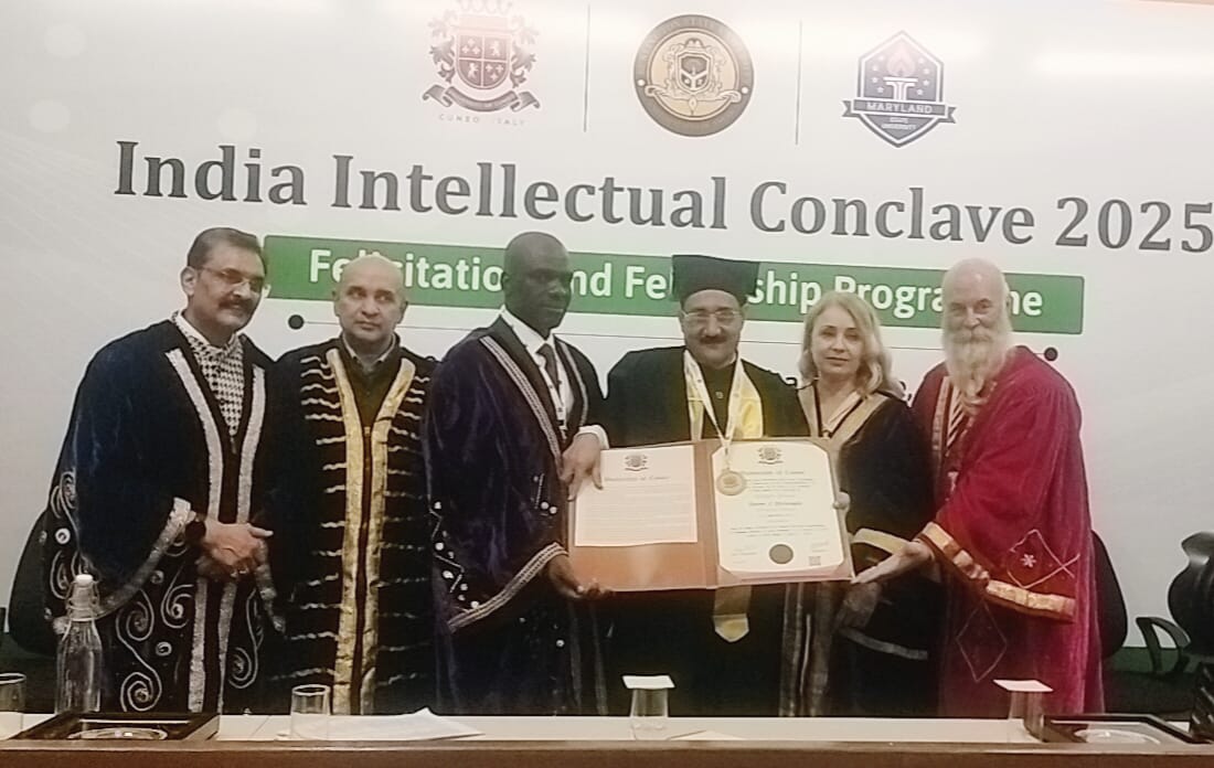 पत्रकार मंगलेश्वर त्रिपाठी मुन्ना को मिली डाक्ट्रेट की उपाधि