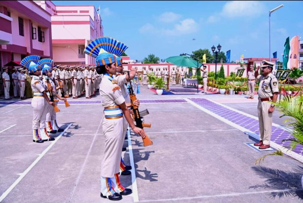 केन्द्रीय रिजर्व पुलिस बल (सीआरपीएफ) ग्रुप सेंटर, चंदौली79वें स्वतंत्रता दिवस समारोह का आयोजन