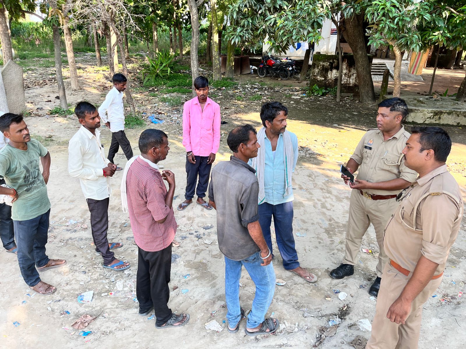 स्लग ड्रोन उड़ने की अफवाह पर पुलिस ने चलाया जागरूकता अभियान