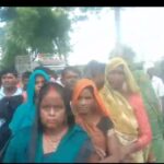 यूरिया खाद न मिलने पर किसान परेशान किया हंगामा रोड जाम