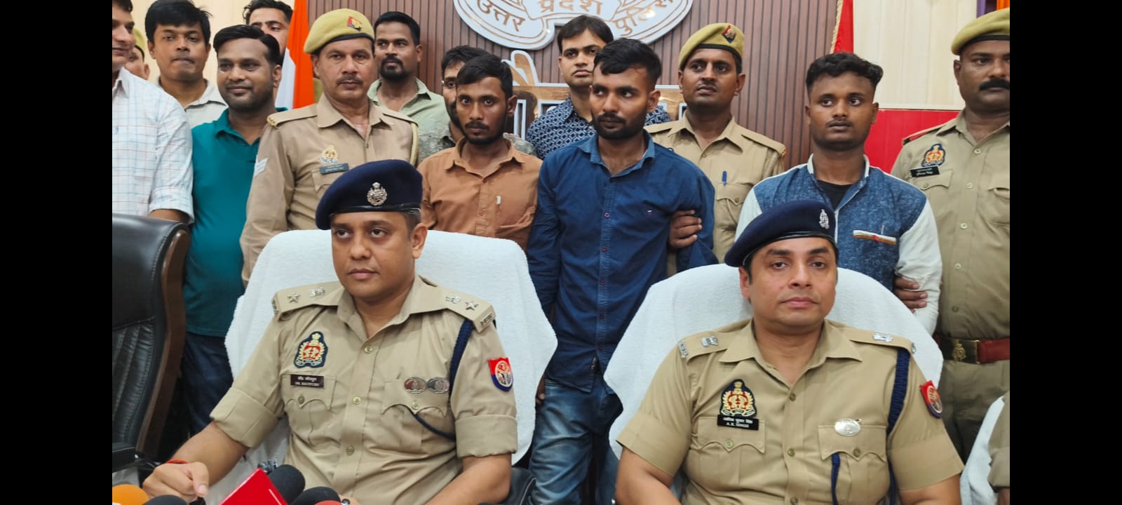 जौनपुर: लूट का आठ लाख 10 हजार बरामद, तीन गिरफ्तार,