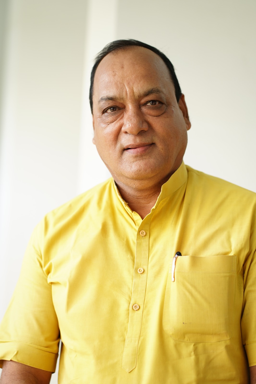 महाराष्ट्र में रहना है, तो मनसे मनसे कहना है!! 