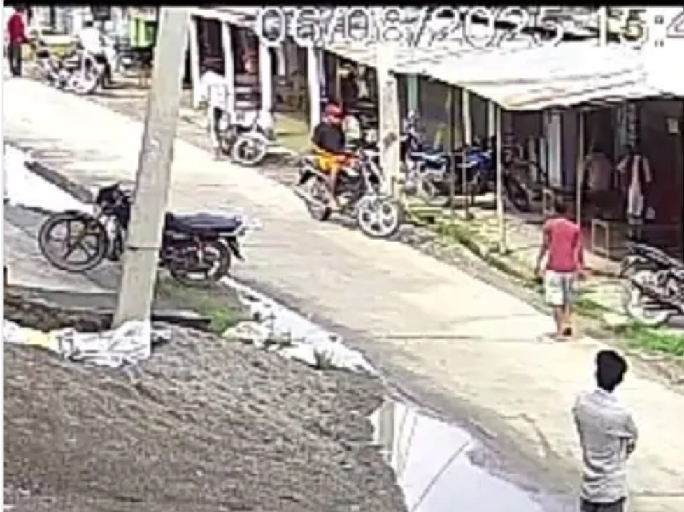 सैलून के बाहर खडी़ बाइक से 10 हजार रूपये झोला सहित लेकर चोर फरार