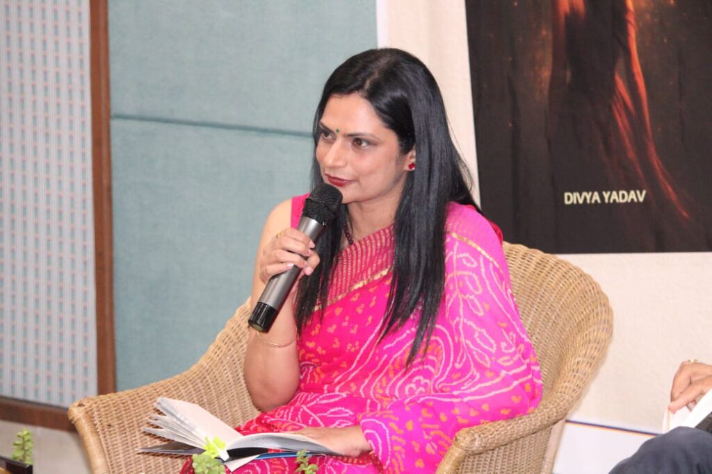 दिव्या यादव की ‘स्टार डस्ट ऑफ इमोशन’ का अरेरा क्लब में शानदार लोकार्पण