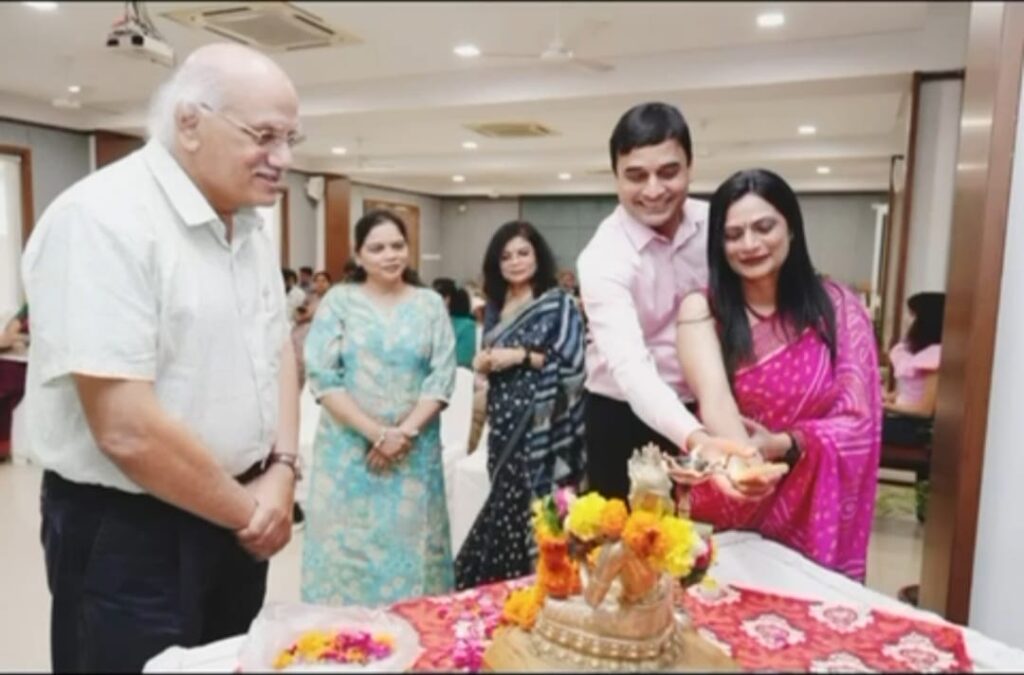 दिव्या यादव की ‘स्टार डस्ट ऑफ इमोशन’ का अरेरा क्लब में शानदार लोकार्पण