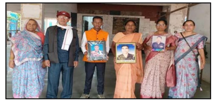 सचिन तेंदुलकर से मिलने की राह देख रहा शहीदों का परिवार