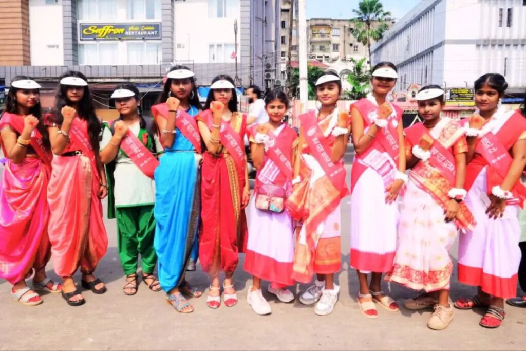 धनबाद में पैड यात्रा: माहवारी अब शर्म नहीं, गर्व की बात