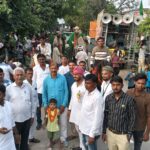 जश्ने ईद मिलादुन्नवी में उमड़ी भीड़, अखाड़ो ने दिखाए करतब