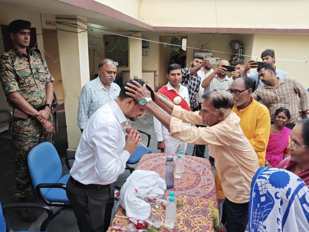 वृद्धजनों के प्रति संवेदनशील पहल — उपायुक्त आदित्य रंजन ने सहयोगी नगर वृद्धा आश्रम का किया निरीक्षण