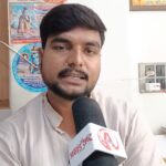 शाहगंज में दुर्गा पूजा शोभायात्रा पर पुलिस का लाठीचार्ज, भाजपा नेता को थाने में बैठाया