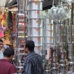 धनतेरस के मौके पर मुंगराबादशाहपुर में दिखी जबरदस्त भीड़