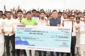 श्री विश्वनाथ छात्रवृत्ति योजना के तहत 2000 से अधिक छात्र-छात्राओं को वितरित की गई छात्रवृत्ति