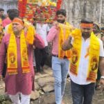 साईं बाबा की पालकी यात्रा में दिखी पार्षद अरुण कुमार चौहान की श्रद्धा, भक्तों के साथ कंधे से कंधा मिलाकर चले