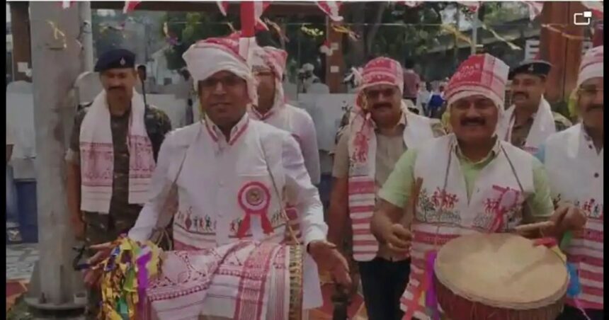 सरहुल में दिखा संवेदनशील नेतृत्व: जब एसएसपी प्रभात कुमार ने परंपरा के संग जोड़ा दिल, पुलिस लाइन बना सांस्कृतिक संगम