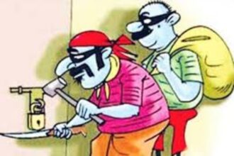 aunpur-bike-theft-outside-home-police-investigation-cctv-viral