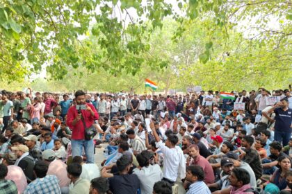लखनऊ: इको गार्डन में भारी विरोध प्रदर्शन शांतिपूर्ण संपन्न, पुलिस की मुस्तैदी से टला टकराव
