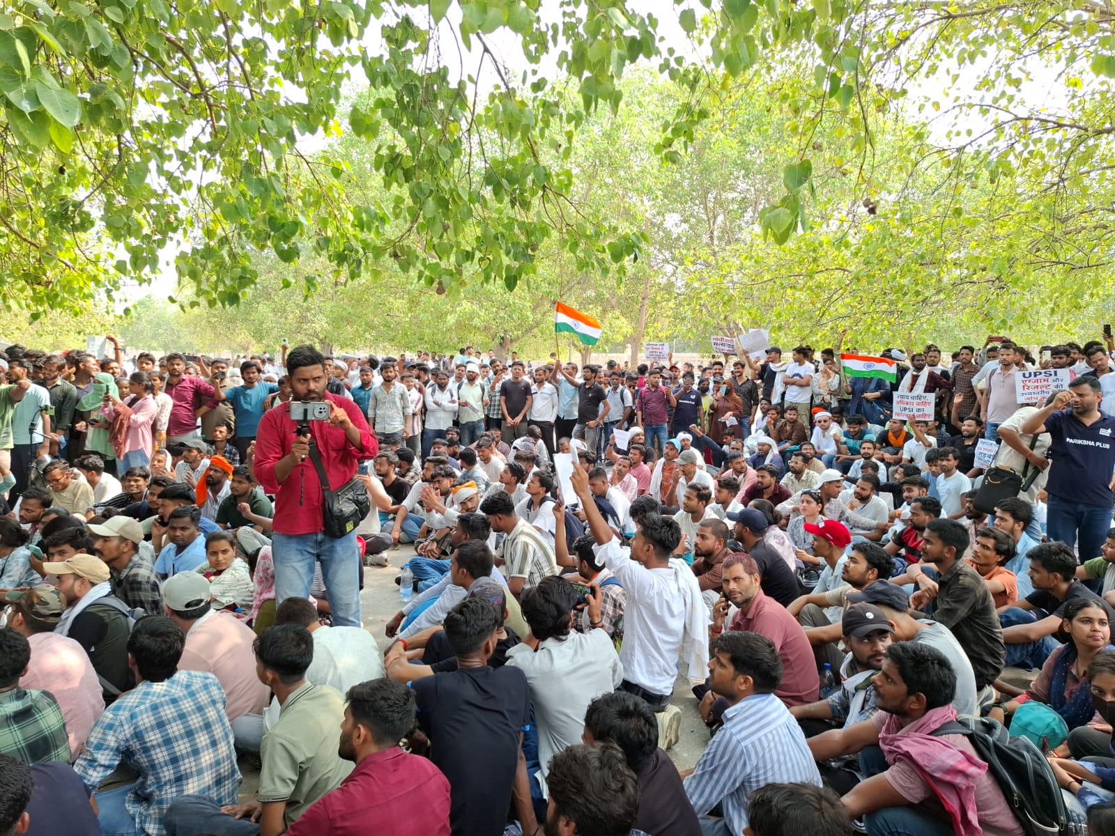 लखनऊ: इको गार्डन में भारी विरोध प्रदर्शन शांतिपूर्ण संपन्न, पुलिस की मुस्तैदी से टला टकराव