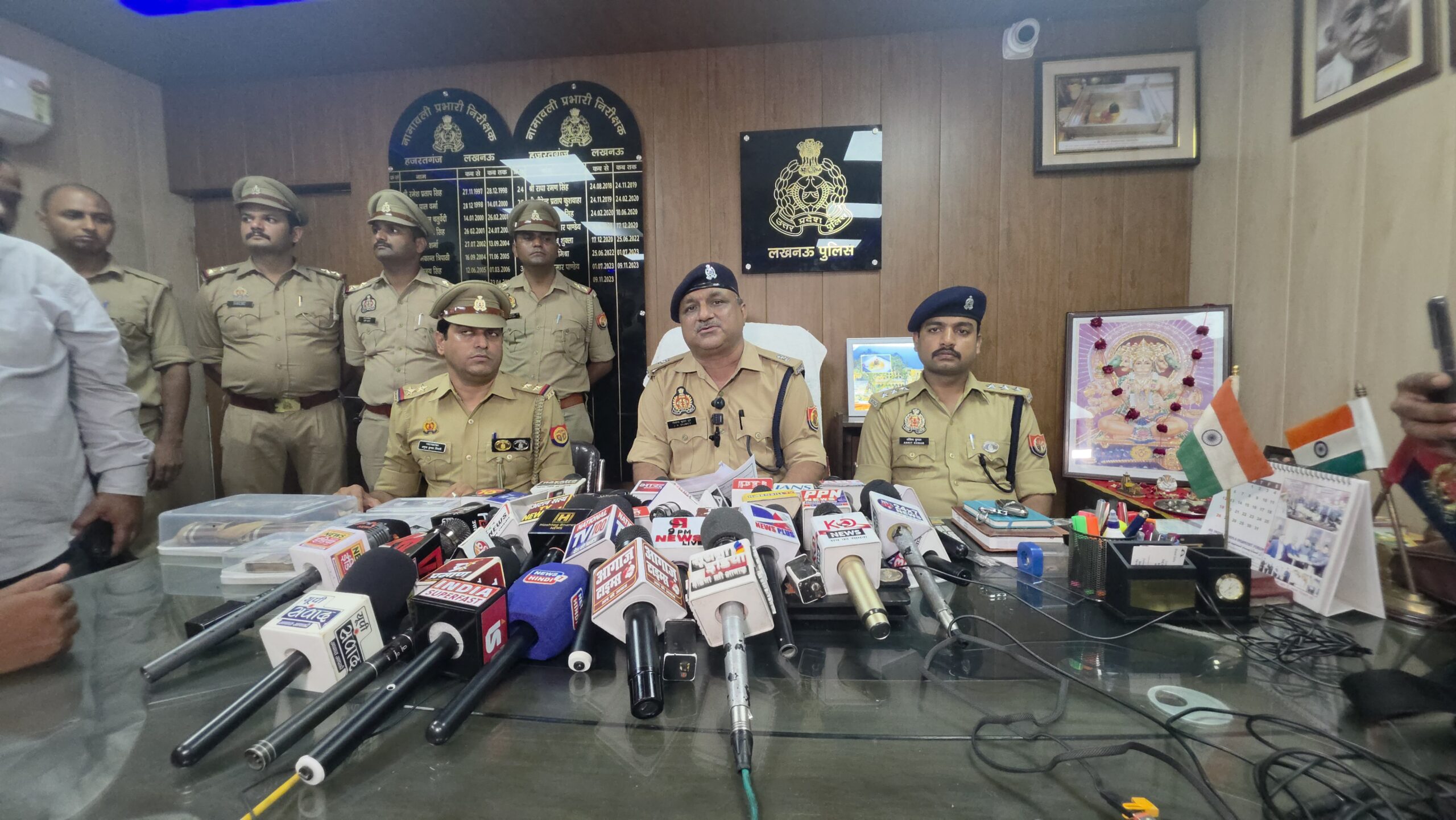 Lucknow loot exposed