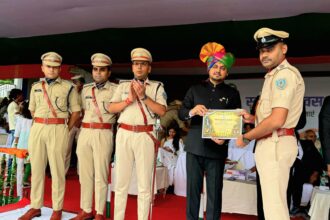 जोगता थाना प्रभारी पवन कुमार के सराहनीय कार्य को मिला सम्मान
