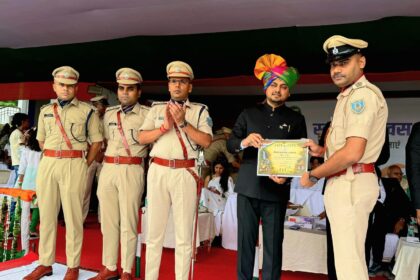 जोगता थाना प्रभारी पवन कुमार के सराहनीय कार्य को मिला सम्मान