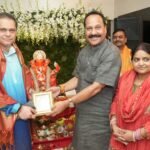 आरडी सिंह के यहां स्थापित गणपति बप्पा का दर्शन करने पहुंचे मुंबई भाजपा अध्यक्ष अमित साटम