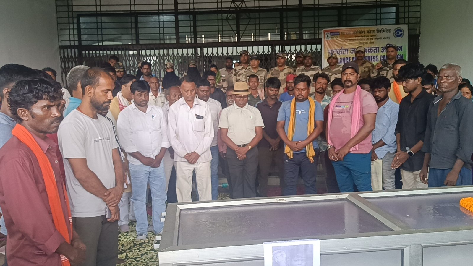 75 घंटे बाद शव का अंतिम संस्कार, मुआवजा और पुनर्वास पर बनी सहमति; विधायक के पहुंचते ही फिर गरमाया माहौल