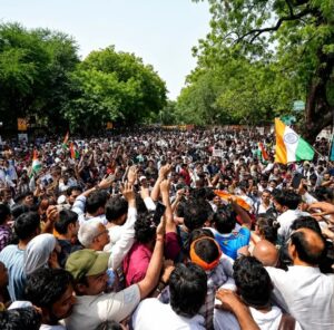 SIR विवाद में भूचाल: 13 करोड़ नाम हटने पर बवाल, ECI में 14 बार आंतरिक मतभेद का खुलासा; मामला सुप्रीम कोर्ट पहुंचा, CJP का CEC ज्ञानेश कुमार को 48 घंटे का अल्टीमेटम