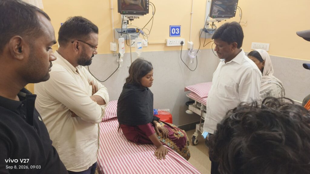 भोर की खामोशी चीखों में बदली: सिजुआ में धंसी धरती, मलबे में दबकर 10 वर्षीय विक्रम की मौत; 25 परिवारों पर टूटा बेघर होने का संकट