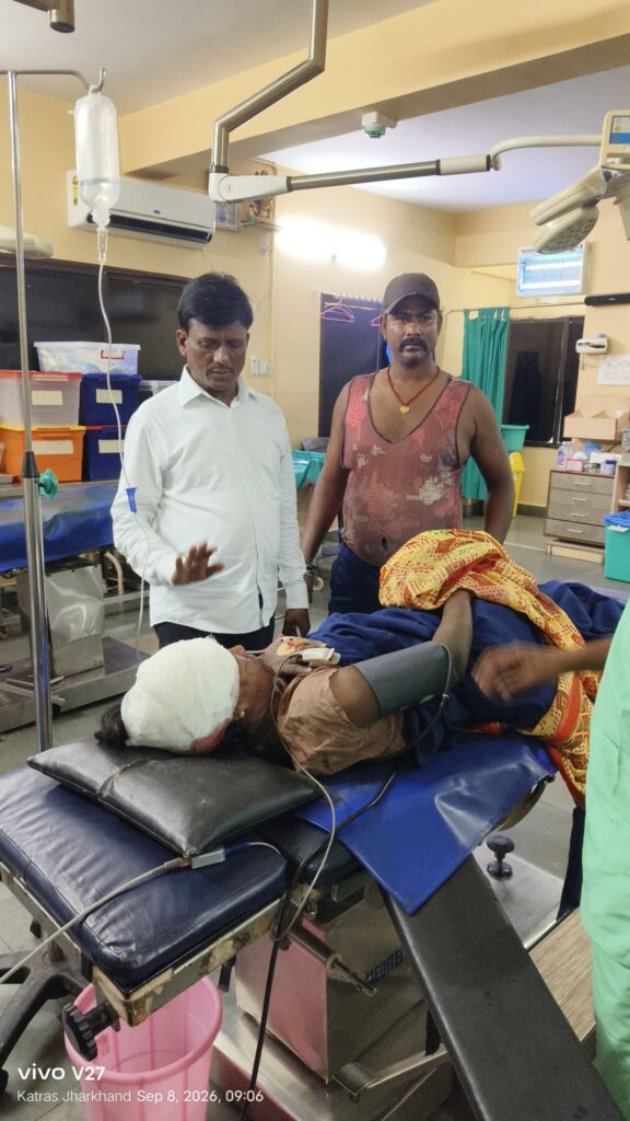 भोर की खामोशी चीखों में बदली: सिजुआ में धंसी धरती, मलबे में दबकर 10 वर्षीय विक्रम की मौत; 25 परिवारों पर टूटा बेघर होने का संकट