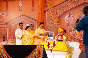 आचार्य शांतनु महाराज की कथा का दूसरा दिन, जय श्रीराम के जयघोष से गूंजा जौनपुर