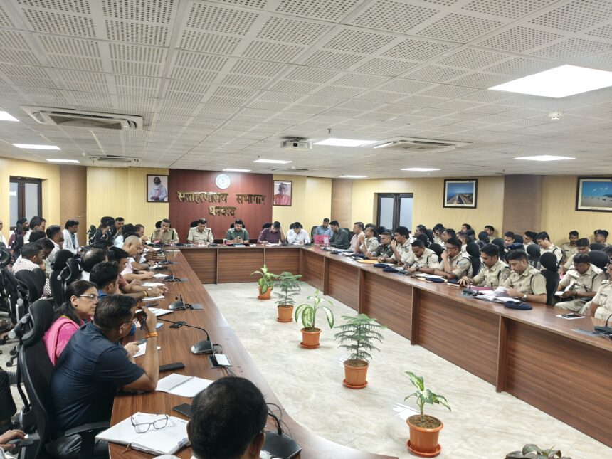 दुर्गा पूजा को लेकर धनबाद प्रशासन सख्त, डीजे पर पूर्ण प्रतिबंध; उत्कृष्ट पूजा समितियों को मिलेगा नकद पुरस्कार