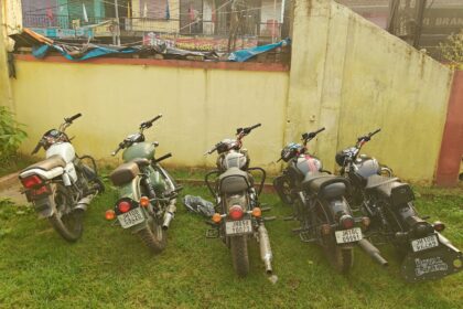 दुर्गा पूजा में हुड़दंग और स्टंटबाजी पर कतरास पुलिस सख्त, 6 मॉडिफाइड बुलेट जब्त; 12 युवक थाना लाए गए