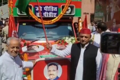 अखिलेश यादव ने PDA रथ यात्रा को दिखाई हरी झंडी, 2027 की तैयारी तेज