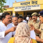 सीतापुर के महोली में एमएलसी चुनाव के दौरान बैलेट पेपर छीनने के आरोप से जुड़ा मतदान विवाद