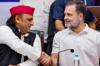 अखिलेश यादव नहीं बनना चाहते प्रधानमंत्री, इशारों में राहुल गांधी का किया समर्थन