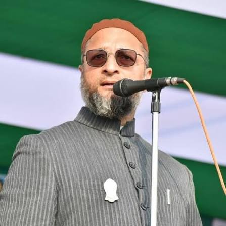 ओवैसी का अखिलेश और राहुल पर निशाना, बोले- नेहरू, गांधी या यादव को अपना नेता नहीं बनाएंगे