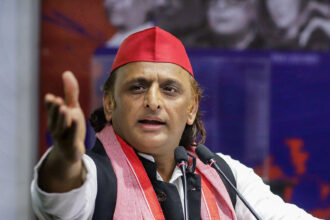 फतेहपुर MLC चुनाव में बूथ लूटने का आरोप, अखिलेश यादव ने BJP पर उठाए सवाल